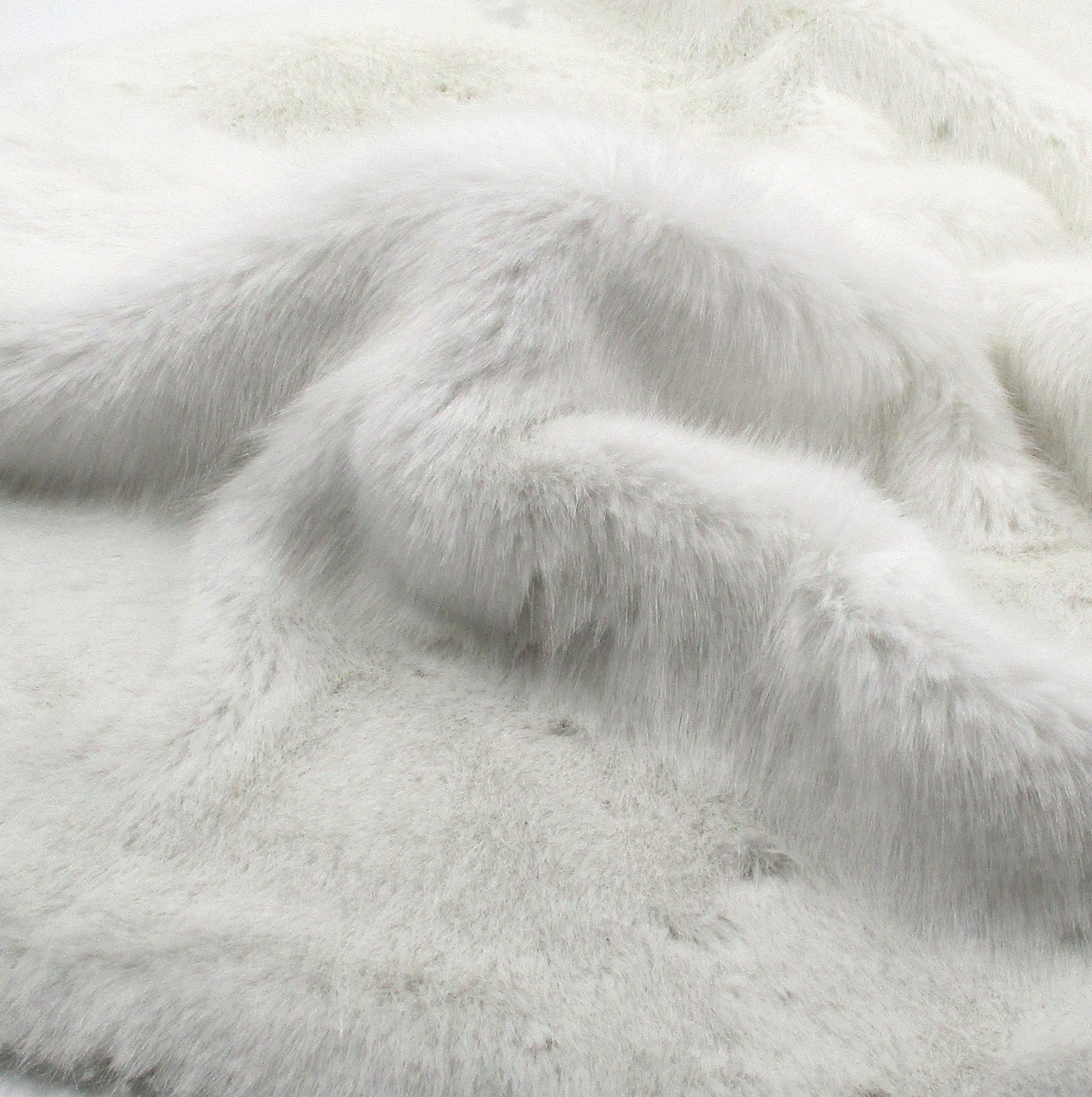 Realistic faux fur fabric, soft and silky effect -Ivory Mink